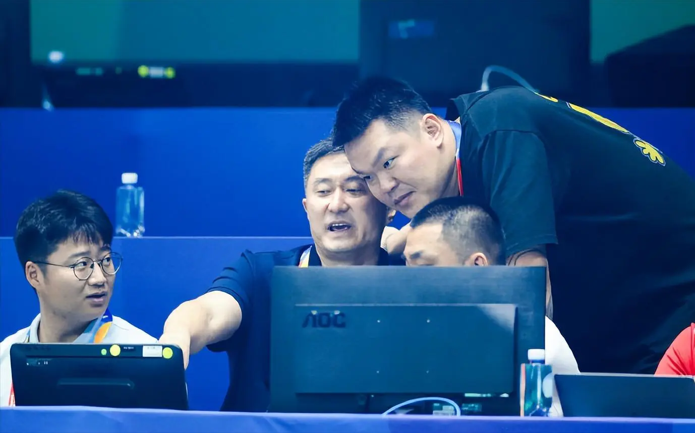 是从广厦租, 点退出CB 是从广厦租, 点退出CB