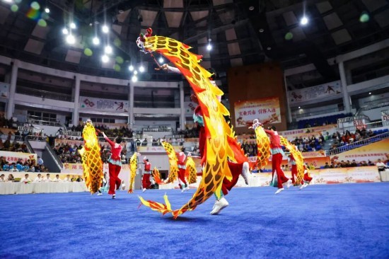 河南, 四川省社会