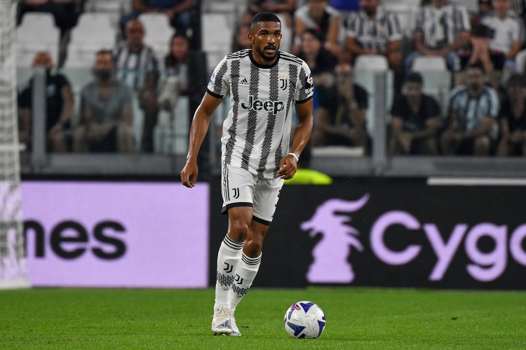 的情况, 了很多钱, 前的尤文和